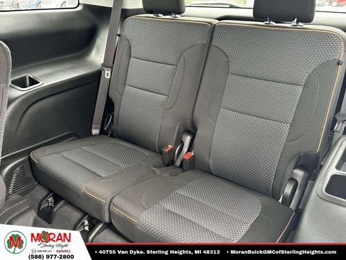 Used 2023 GMC Acadia AT4 w/ Trailering Package AWD/4WD image 11