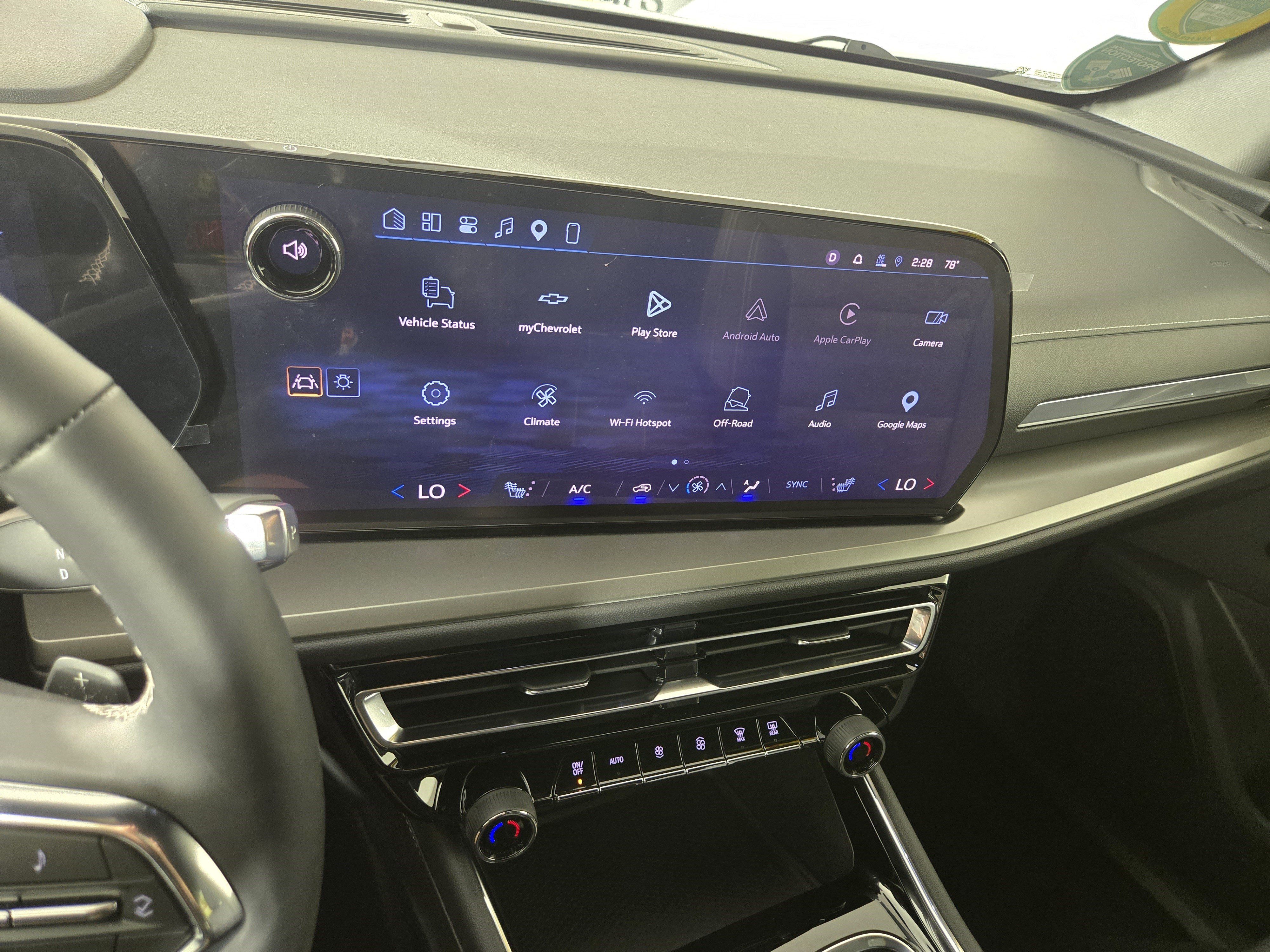 Certified 2024 Chevrolet Traverse LS FWD image 23