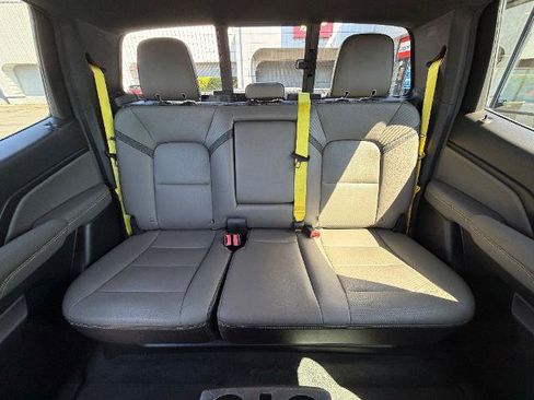 Used 2023 Chevrolet Colorado ZR2 w/ ZR2 Convenience Package III AWD/4WD image 4