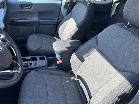 Certified 2024 Ford Maverick XLT w/ XLT Luxury Package image 9