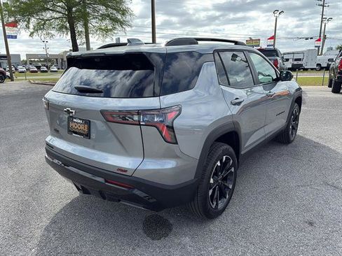 New 2026 Chevrolet Equinox RS w/ Convenience Package III FWD image 5