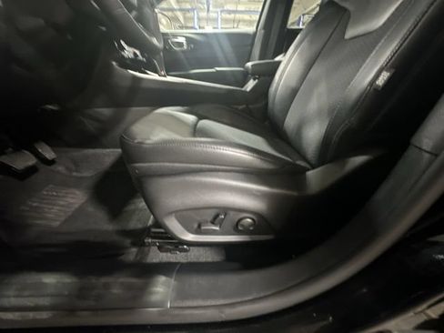 Used 2026 Jeep Compass Latitude AWD/4WD image 18