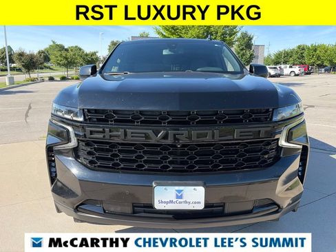 Used 2022 Chevrolet Suburban RST w/ Luxury Package AWD/4WD image 3