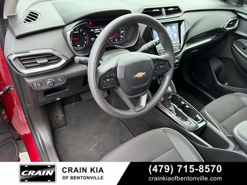 Used 2021 Chevrolet TrailBlazer LT w/ Convenience Package image 9