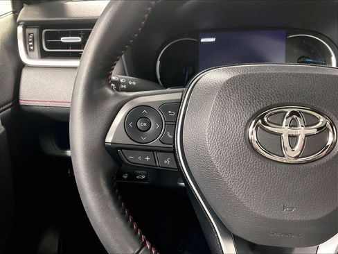 Certified 2022 Toyota RAV4 XSE image 23