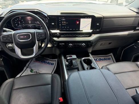 Used 2025 GMC Sierra 1500 SLT AWD/4WD image 10