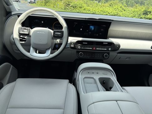Used 2026 Hyundai Palisade Calligraphy FWD image 24