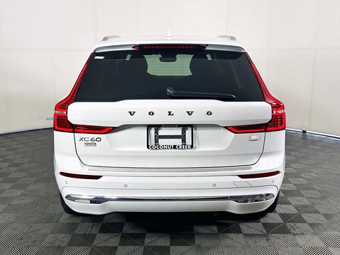 Used 2023 Volvo XC60 T8 Core w/ Protection Package Premier AWD/4WD image 4