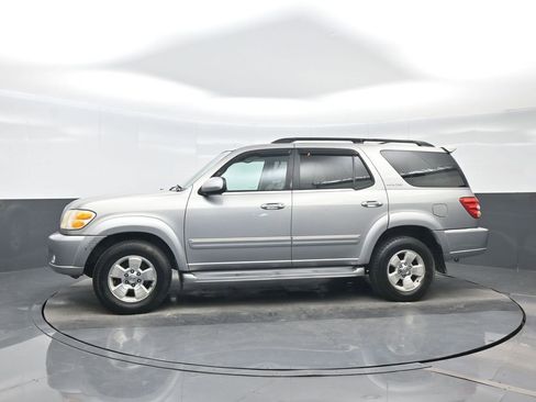 Used 2003 Toyota Sequoia Limited RWD image 3