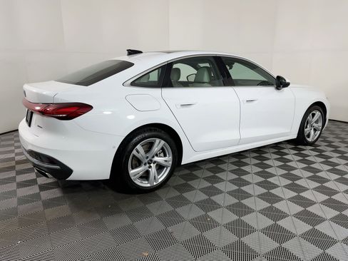 Used 2025 Audi A5 2.0T Premium w/ Convenience Package image 8