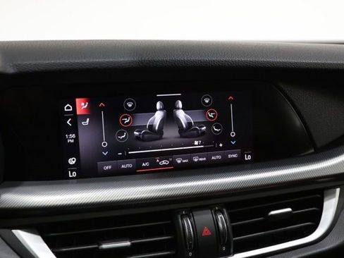 Used 2023 Alfa Romeo Stelvio Veloce AWD/4WD image 24