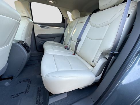 Used 2022 Cadillac XT5 Premium Luxury FWD image 20