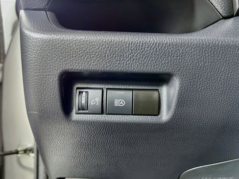 Certified 2024 Toyota RAV4 XLE FWD image 10
