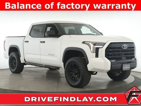 Used 2022 Toyota Tundra SR5 w/ SR5 Convenience Package image 1