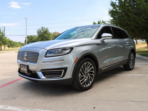 Used 2020 Lincoln Nautilus Reserve FWD image 3