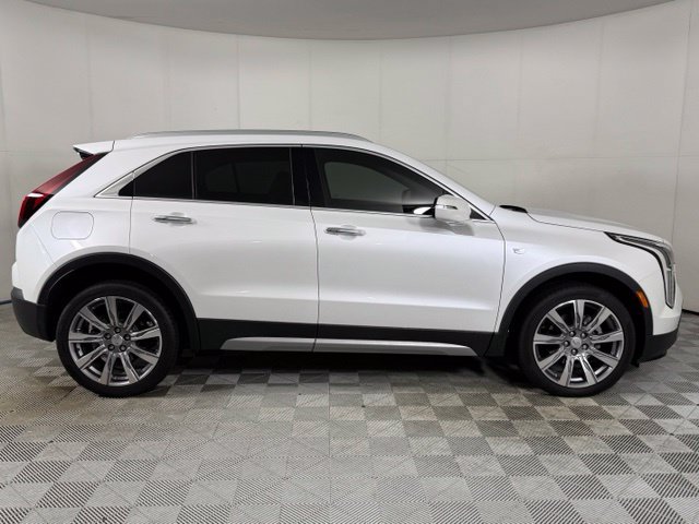 Certified 2023 Cadillac XT4 Premium Luxury FWD image 11