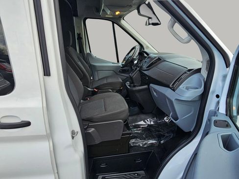 Used 2019 Ford Transit 250 148 Medium Roof image 24