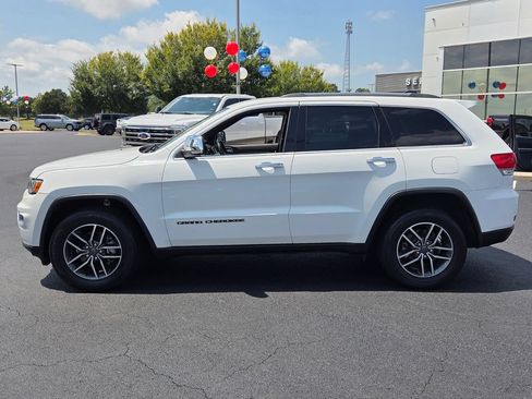 Used 2019 Jeep Grand Cherokee Limited AWD/4WD image 2
