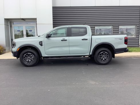 Used 2024 Ford Ranger XLT AWD/4WD image 2
