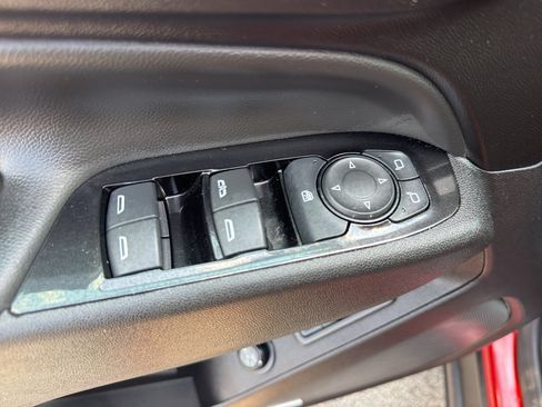 Certified 2024 Chevrolet Equinox Premier FWD image 12