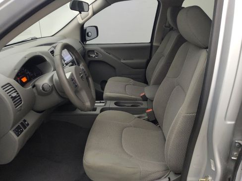 Used 2019 Nissan Frontier SV image 17