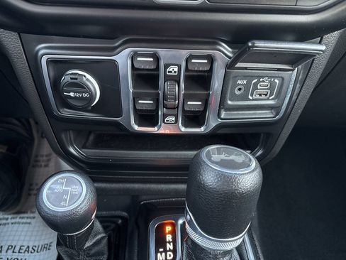 Used 2023 Jeep Wrangler Unlimited w/ 8.4" Radio Group AWD/4WD image 36