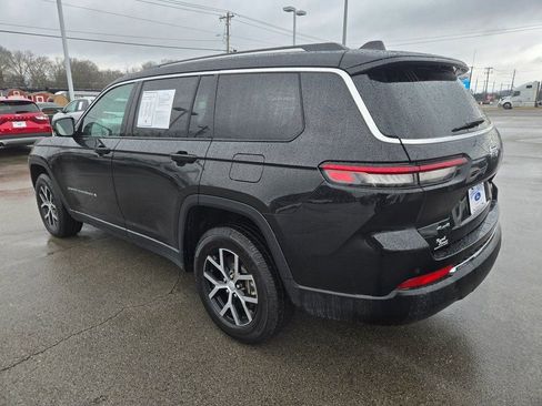 Used 2023 Jeep Grand Cherokee L Limited image 3