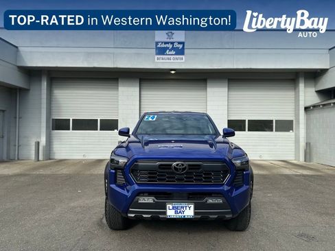 Used 2024 Toyota Tacoma TRD Off-Road AWD/4WD image 1