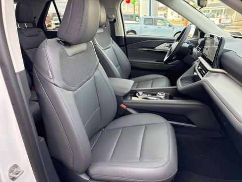 New 2026 Ford Explorer Active w/ Active Comfort Package AWD/4WD image 30