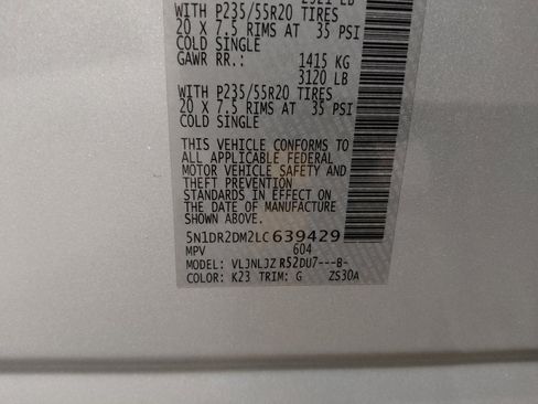 Used 2020 Nissan Pathfinder Platinum image 33