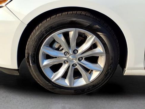 Used 2024 Chevrolet Malibu LT FWD image 10