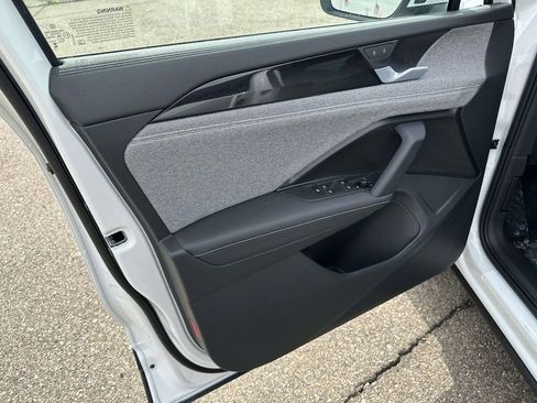 New 2026 Volkswagen Tiguan S AWD/4WD image 10