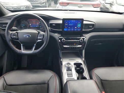 Used 2022 Ford Explorer ST-Line w/ Class IV Trailer Tow Package image 12