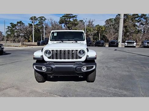 New 2026 Jeep Wrangler Sahara image 38