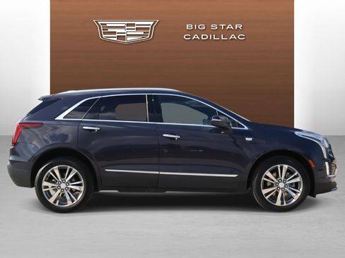 Used 2025 Cadillac XT5 Premium Luxury image 6