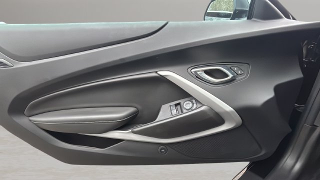 Used 2021 Chevrolet Camaro SS RWD image 15