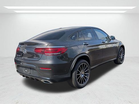 Used 2022 Mercedes-Benz GLC 300 4MATIC image 2