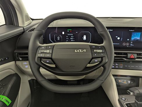 New 2026 Kia Sportage SX image 17