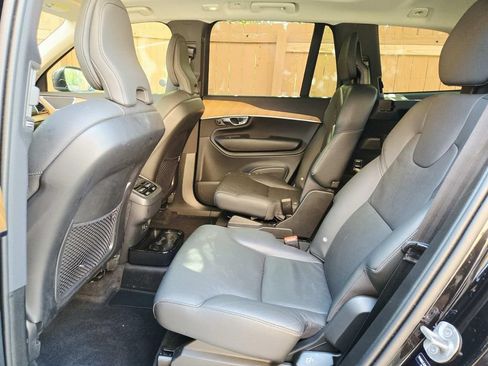 Used 2025 Volvo XC90 B6 Plus w/ Protection Package AWD/4WD image 13