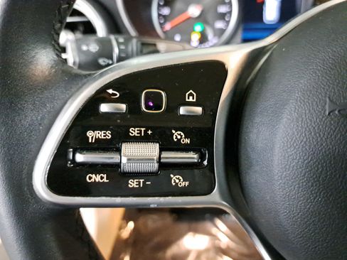 Certified 2022 Mercedes-Benz GLC 300 image 19