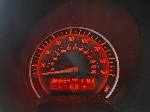 Used 2005 BMW Z4 2.5i RWD image 19