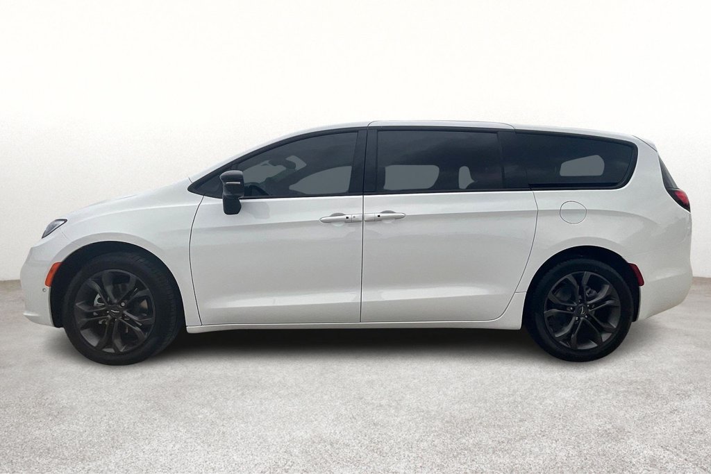 Used 2026 Chrysler Pacifica Select FWD image 7