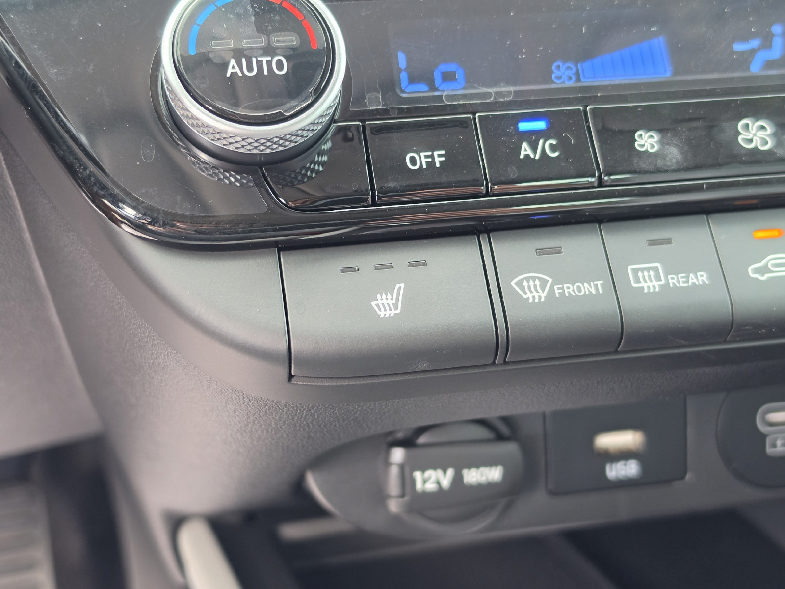 New 2026 Hyundai Elantra SEL Sport FWD image 27