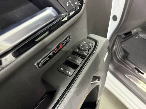 New 2026 GMC Sierra 1500 AT4 w/ Technology Package AWD/4WD image 12