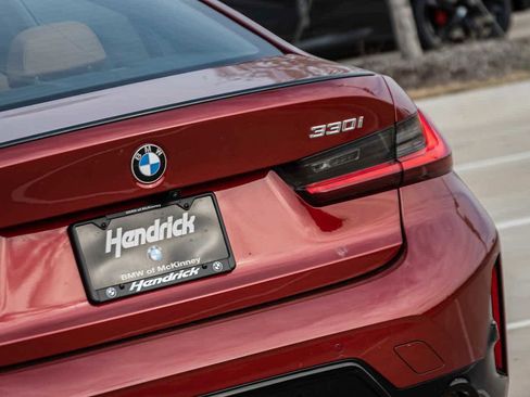 New 2026 BMW 330i Sedan w/ M Sport Package image 6