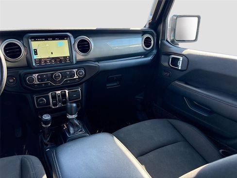 Used 2022 Jeep Wrangler Unlimited Sahara w/ LED Lighting Group image 28