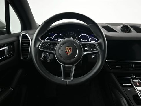 Certified 2023 Porsche Cayenne Platinum Edition AWD/4WD image 13