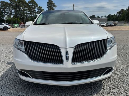 Used 2015 Lincoln MKT AWD w/ Equipment Group 201A image 5