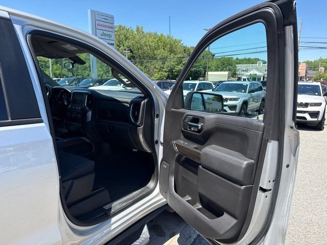 Used 2019 Chevrolet Silverado 1500 RST w/ All-Star Edition AWD/4WD image 11
