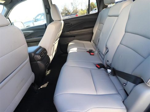 Used 2024 Honda Passport EX-L image 10